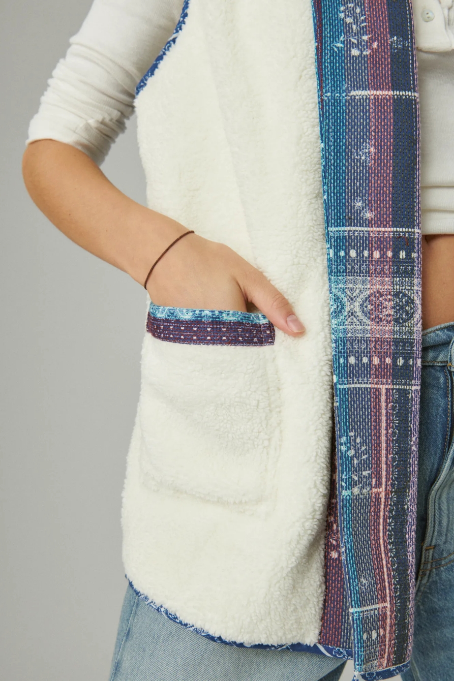 OVERSIZED QUILTED VEST, image 4