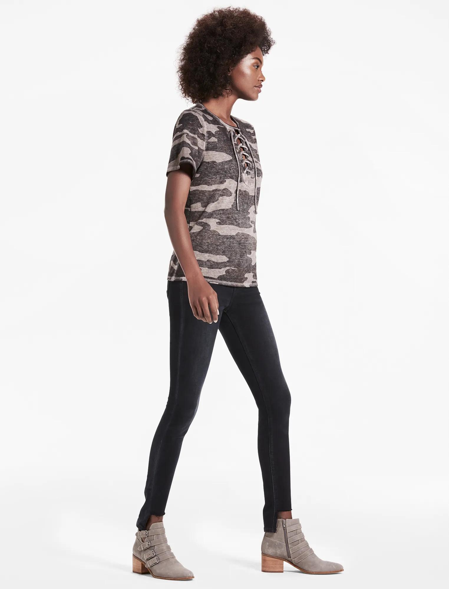 CAMO LACE UP TEE, image 2