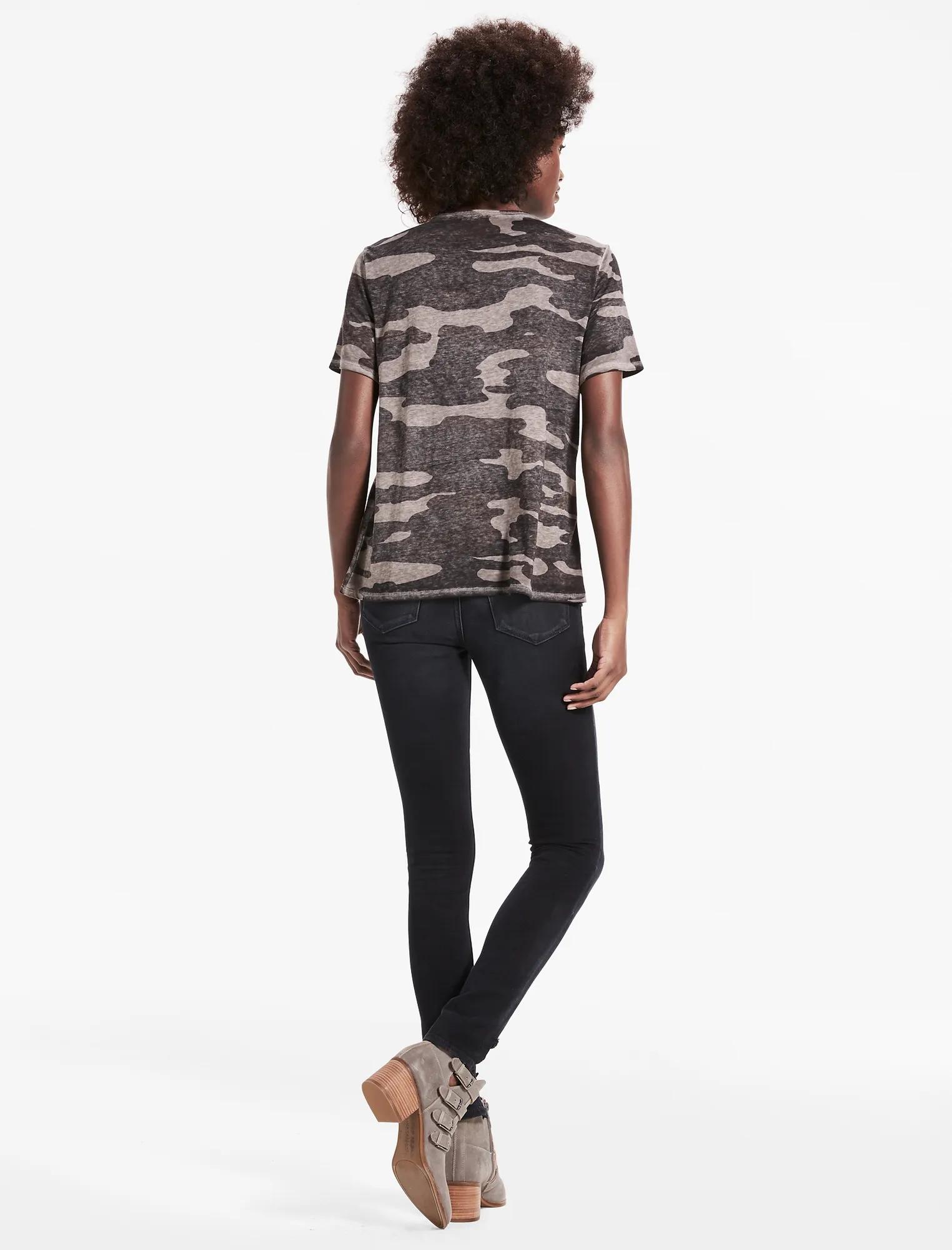 CAMO LACE UP TEE, image 3