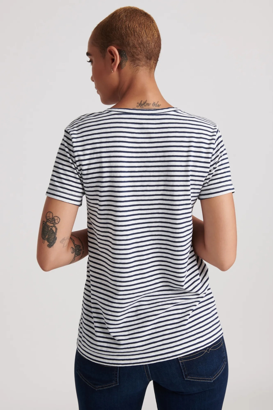 STRIPED ESSENTIAL V-NECK TEE, image 3