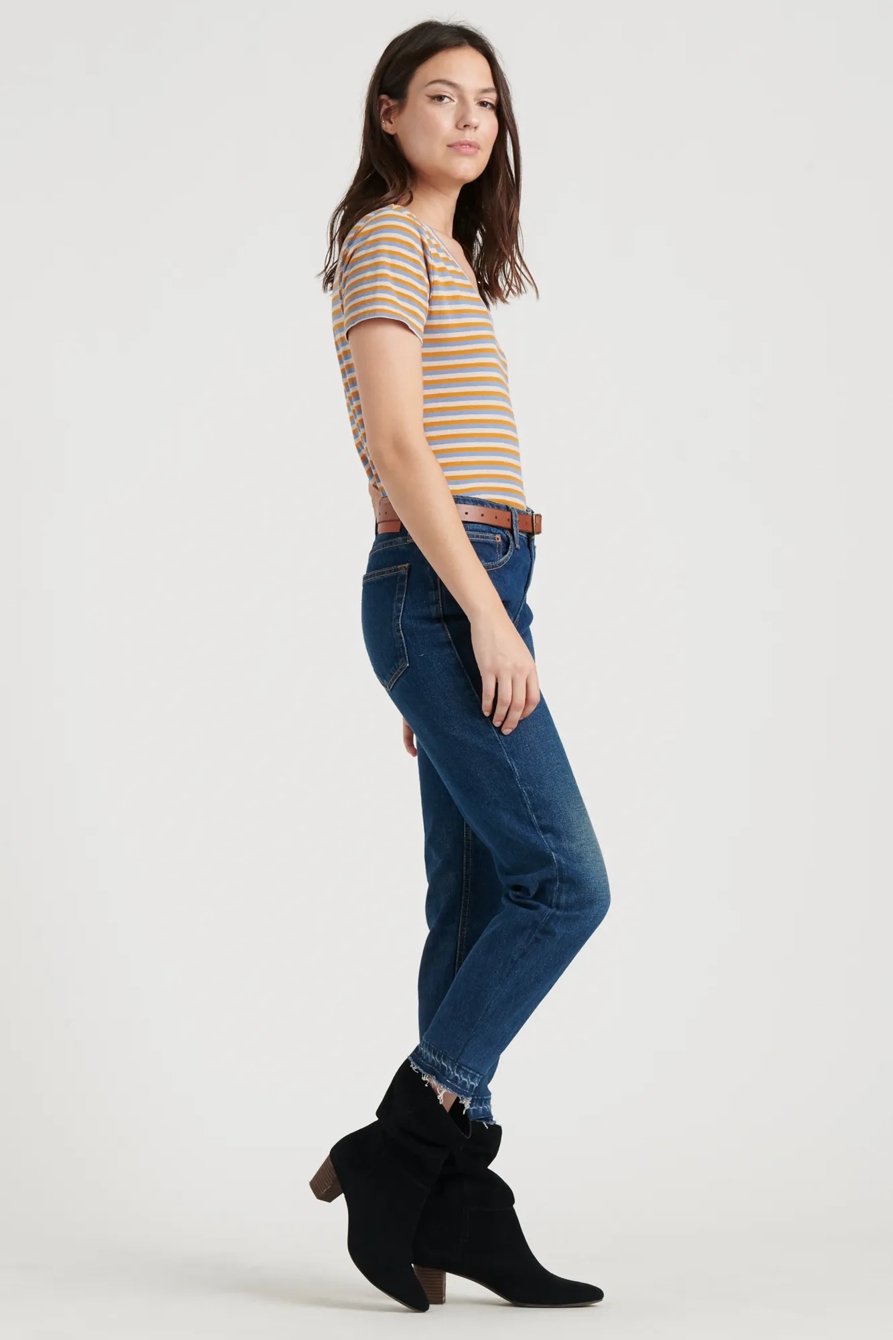 STRIPED ESSENTIAL V-NECK TEE, image 3