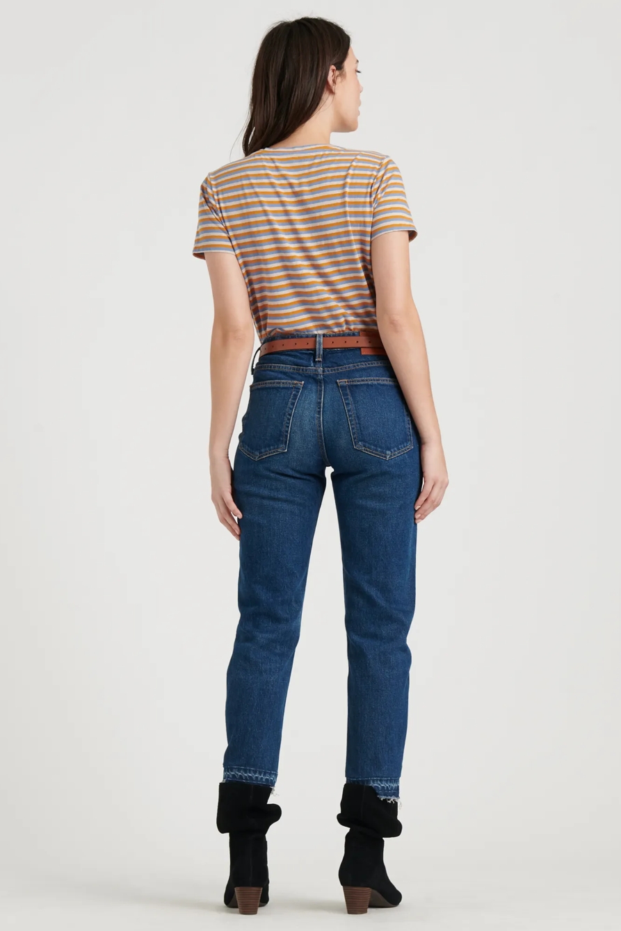 STRIPED ESSENTIAL V-NECK TEE, image 4