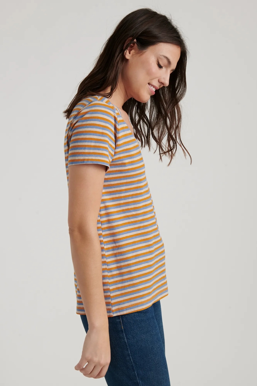 STRIPED ESSENTIAL V-NECK TEE, image 6