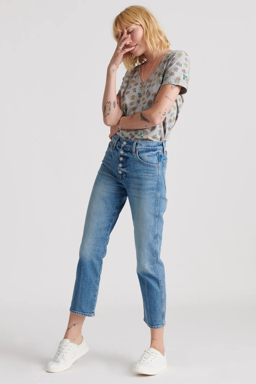 PRINTED V-NECK TEE, image 2