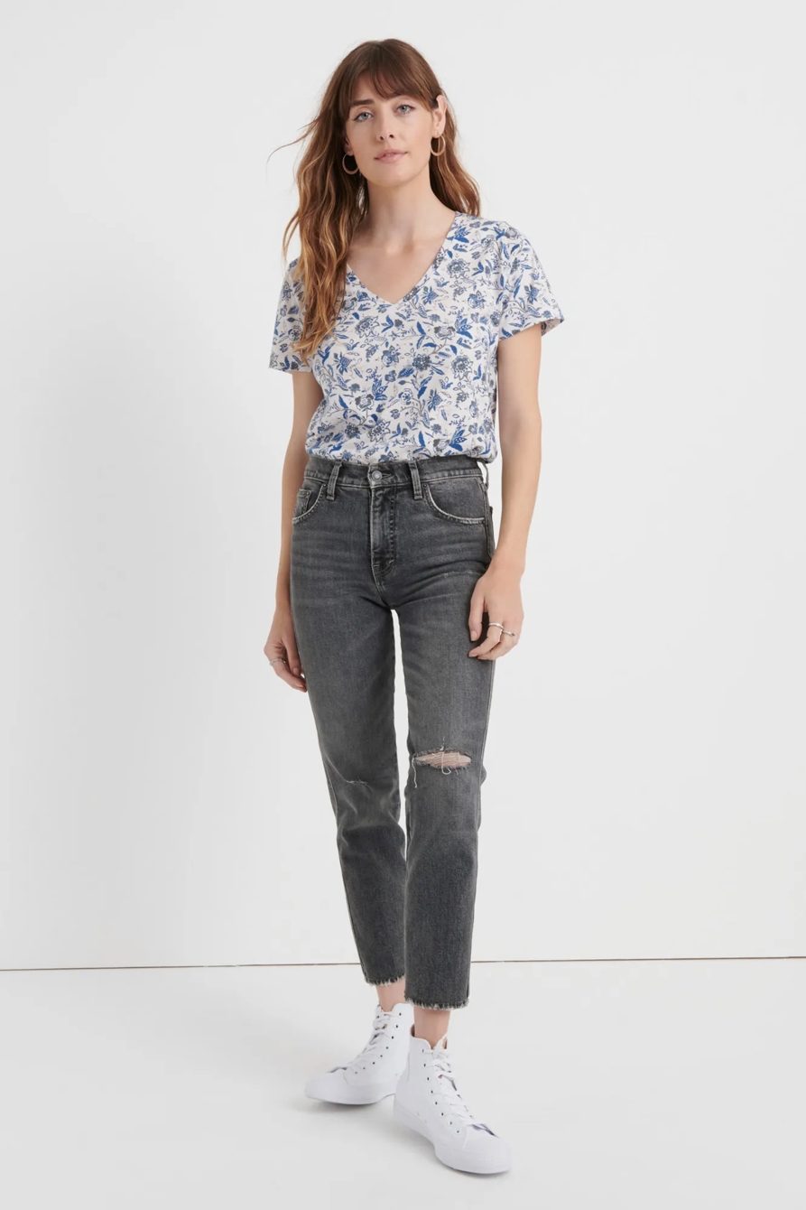 V-NECK FLORAL TEE, image 4
