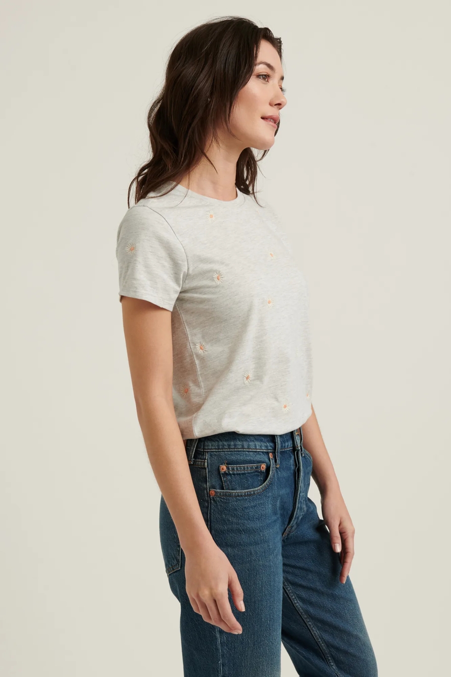 EMBROIDERED DAISY CREW NECK TEE, image 3