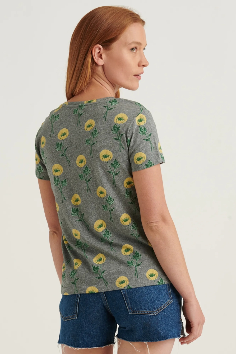 PRINTED ESSENTIAL V-NECK TEE, image 4