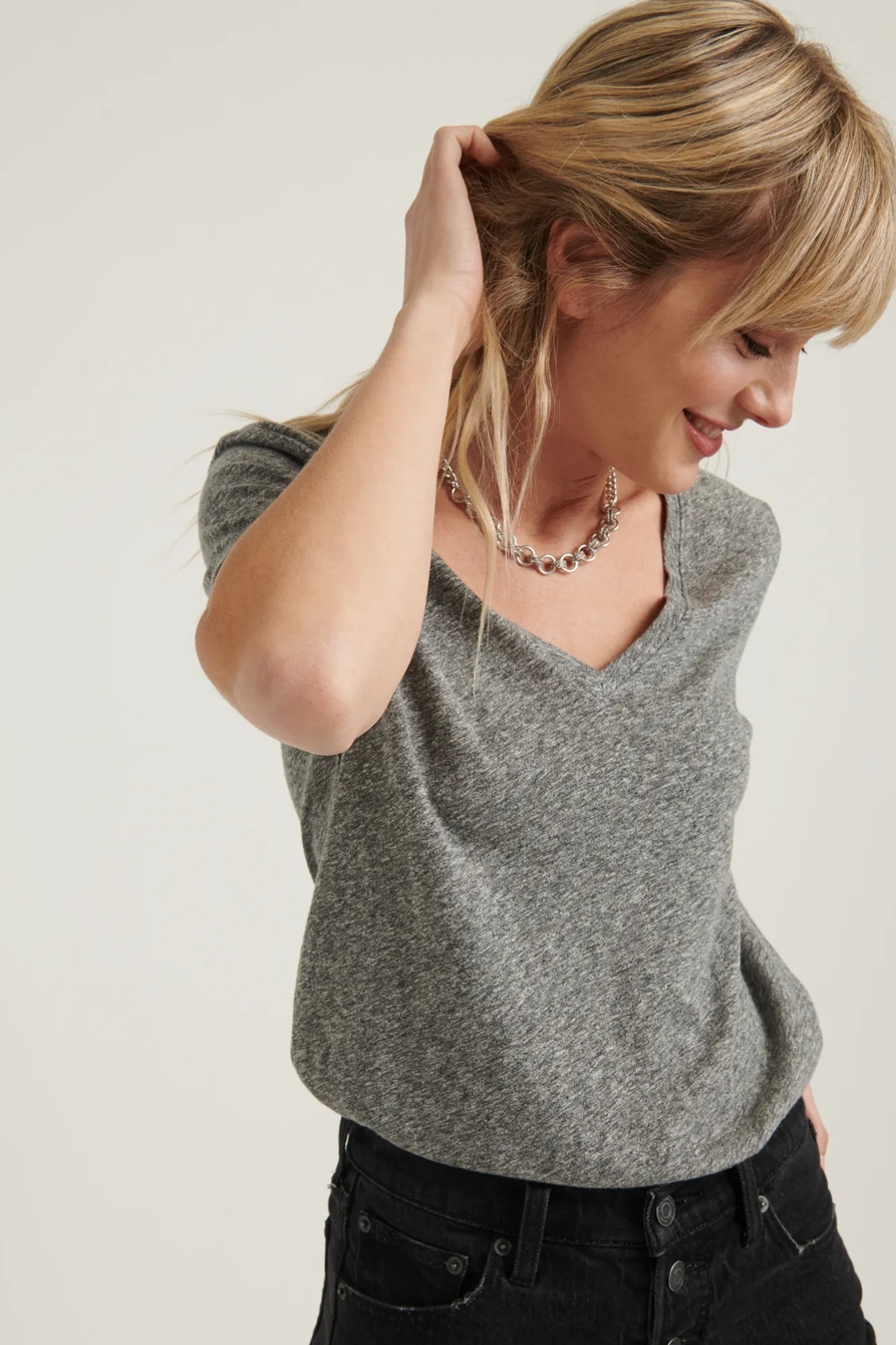 V-NECK SOLID TEE, image 4