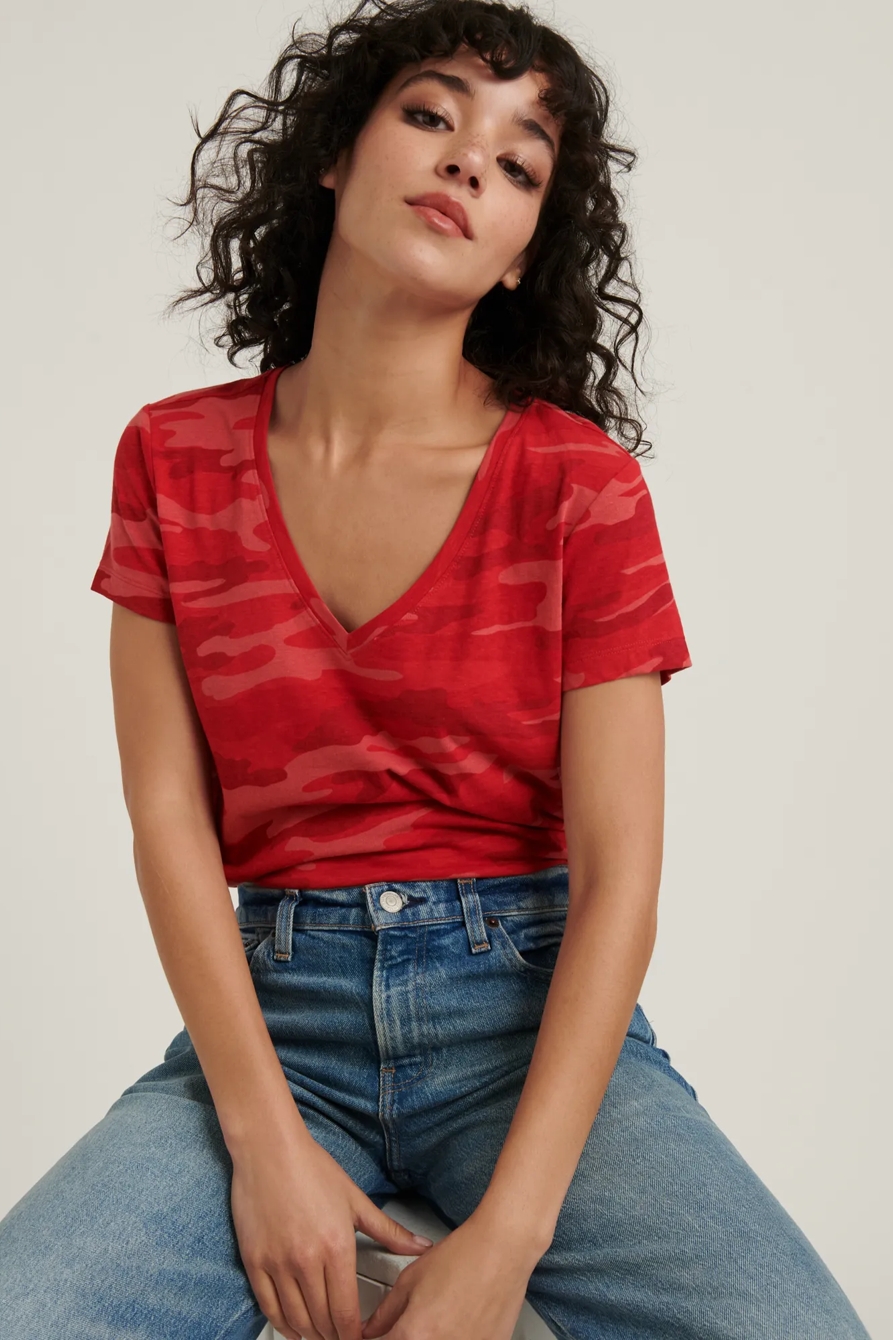 RED CAMO V-NECK TEE, image 4