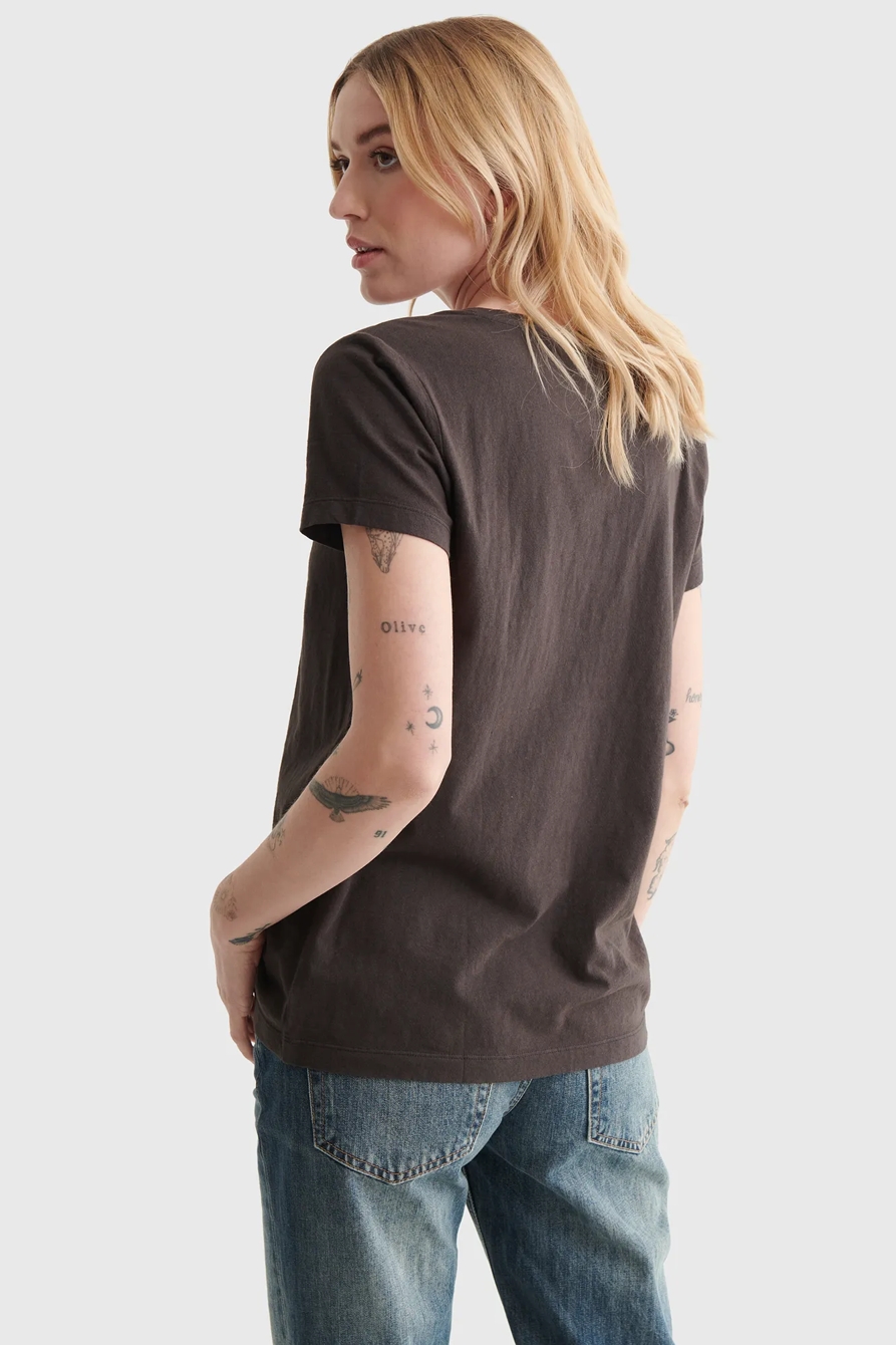 ESSENTIAL V-NECK TEE, image 5