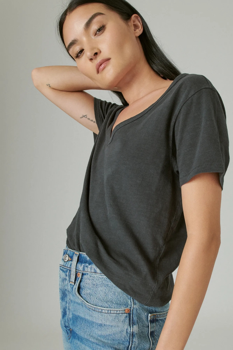 CLASSIC V-NECK, image 3