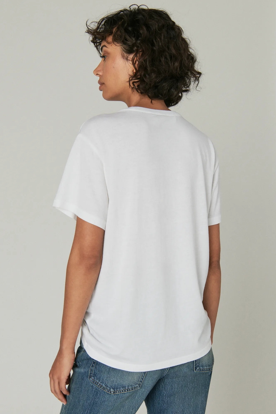 LUCKY WINGS BOYFRIEND TEE, image 4