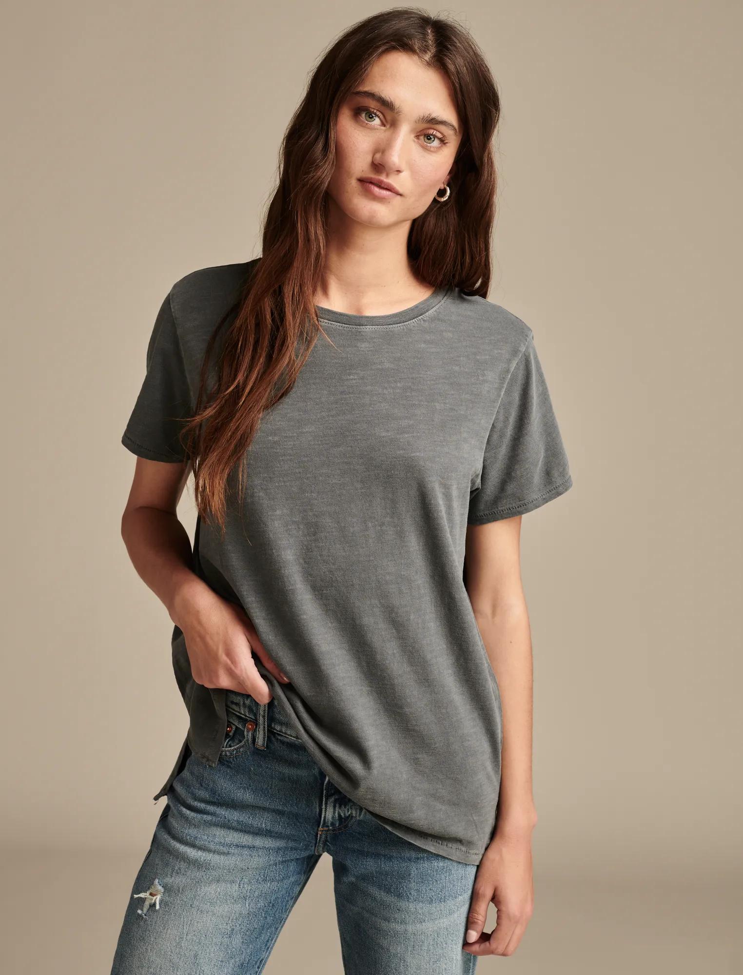 売れ筋商品|||ラッキーブランド カットソー トップス レディース Women's Lucky Ringer Cotton Classic Crewneck T-Shirt Marshmallow Lucky Brand Ladies' Graphic Tee Shirt Crewneck T-shirt