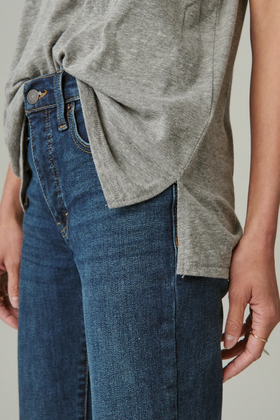 CLASSIC V-NECK, image 2