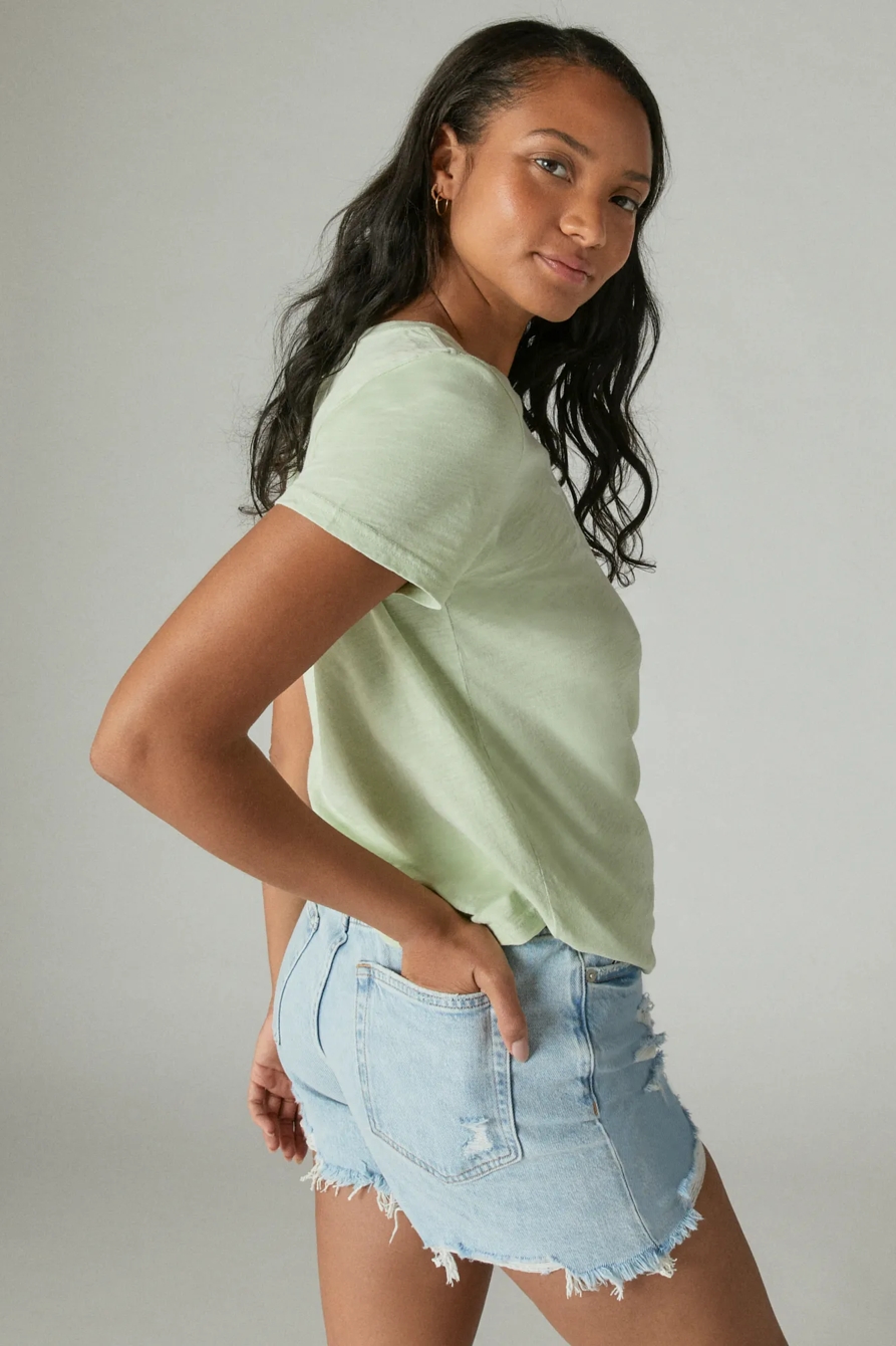 LUCKY SCRIPT CLASSIC CREW TEE, image 2