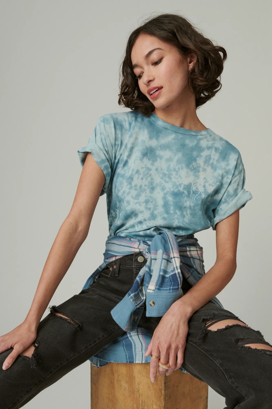 GOOD THINGS COMING BOYFRIEND TEE, image 1