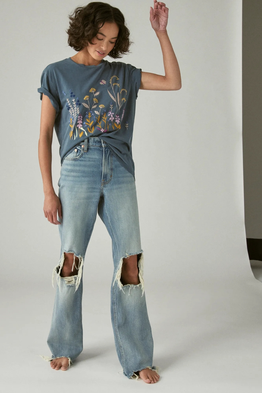 EMBROIDERED CHEST FLORAL BOYFRIEND TEE, image 4