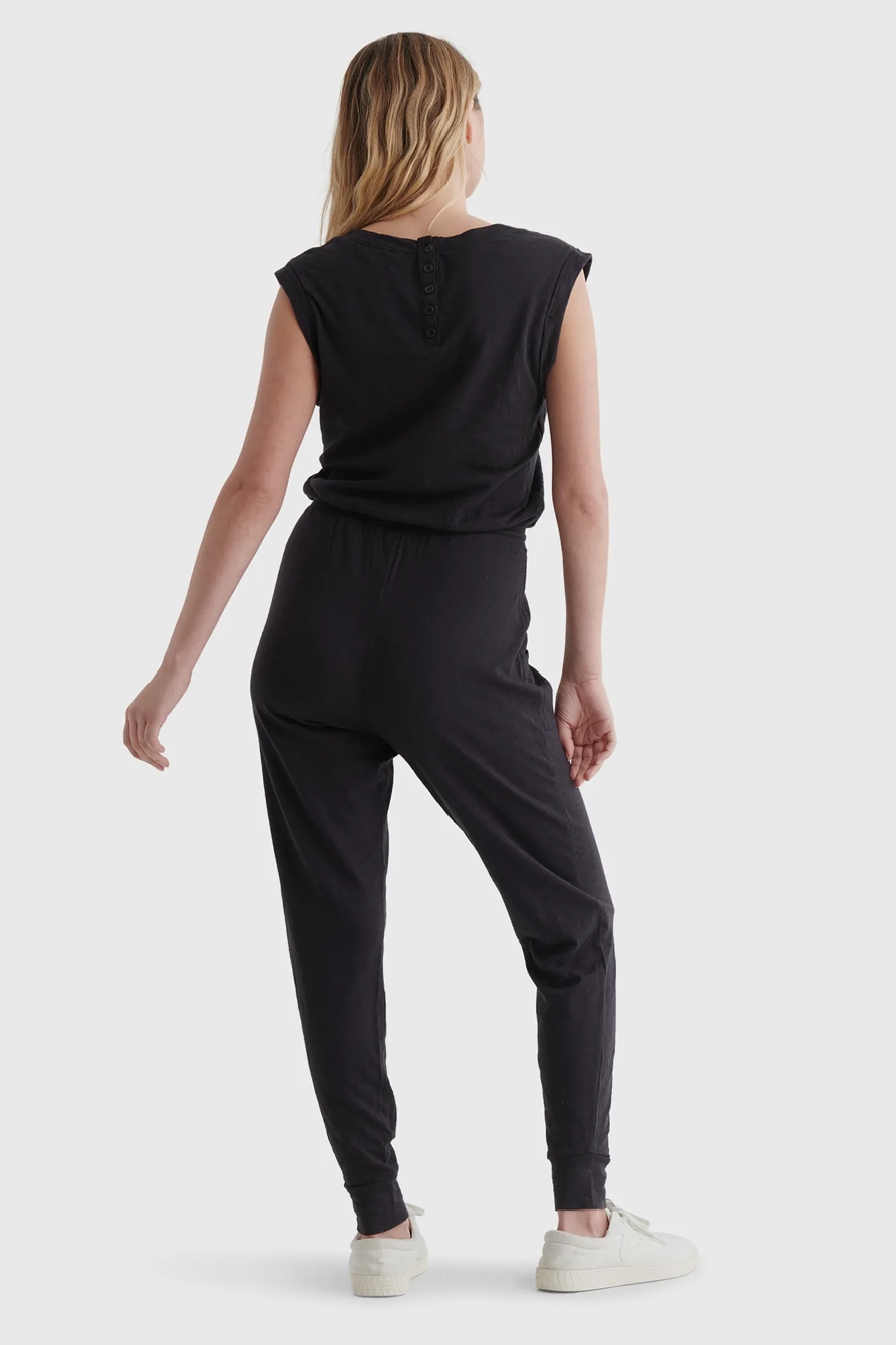 SLEEVELESS UTILITY-POCKET JUMPSUIT, image 5
