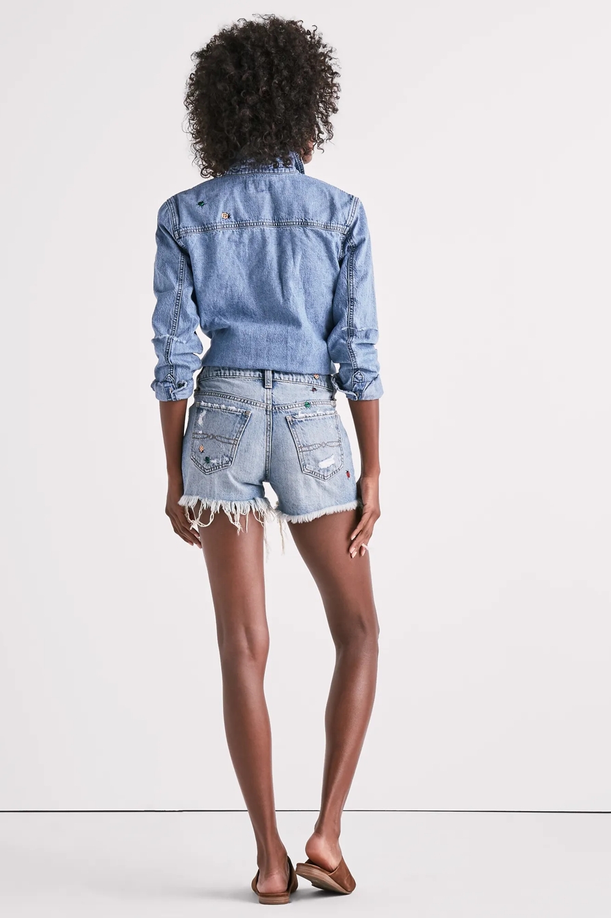 BOYFRIEND DENIM SHORT WITH EMBROIDERY, image 3