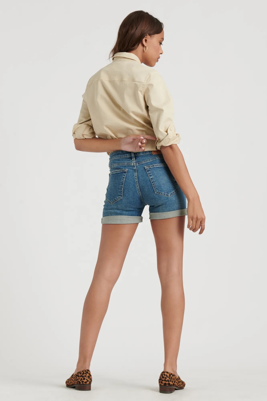 AVA SHORT, image 4