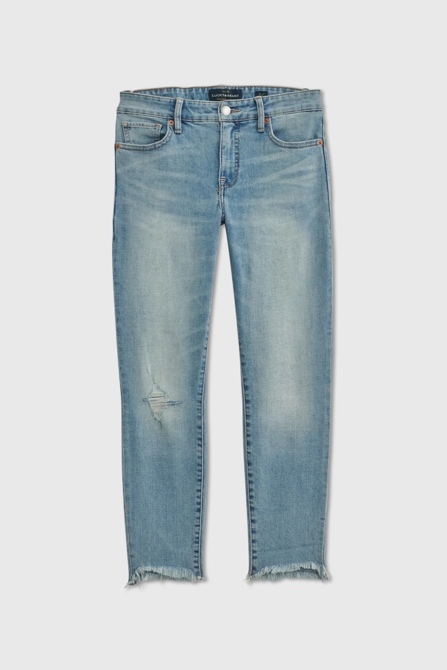 AVA CROP, image 7