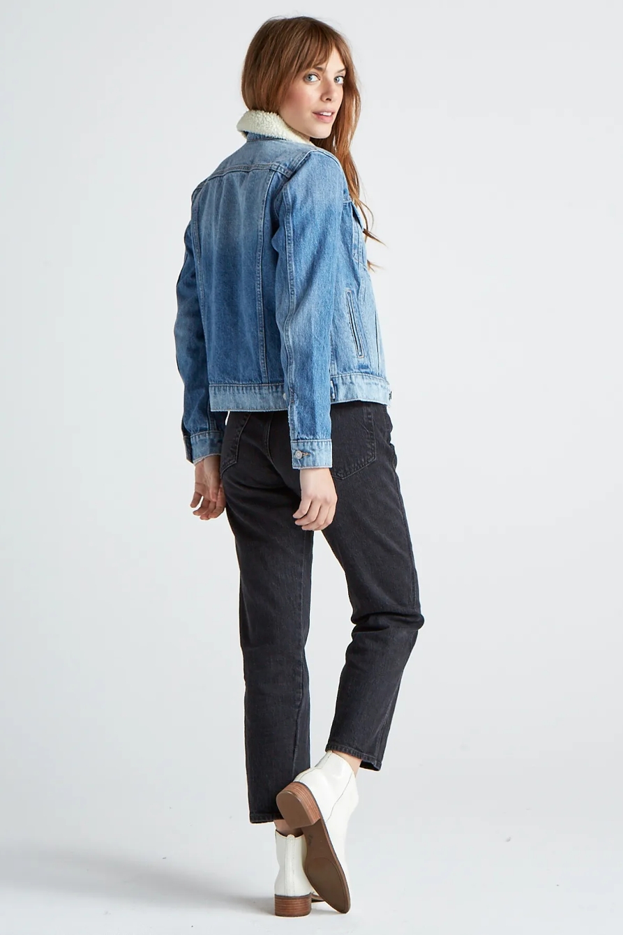THE TOMBOY TRUCKER, image 3