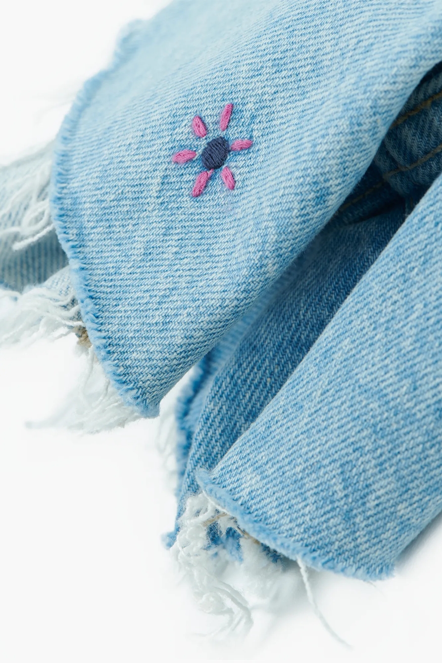 LUCKY PINS JEAN SHORT WITH EMBROIDERY, image 2