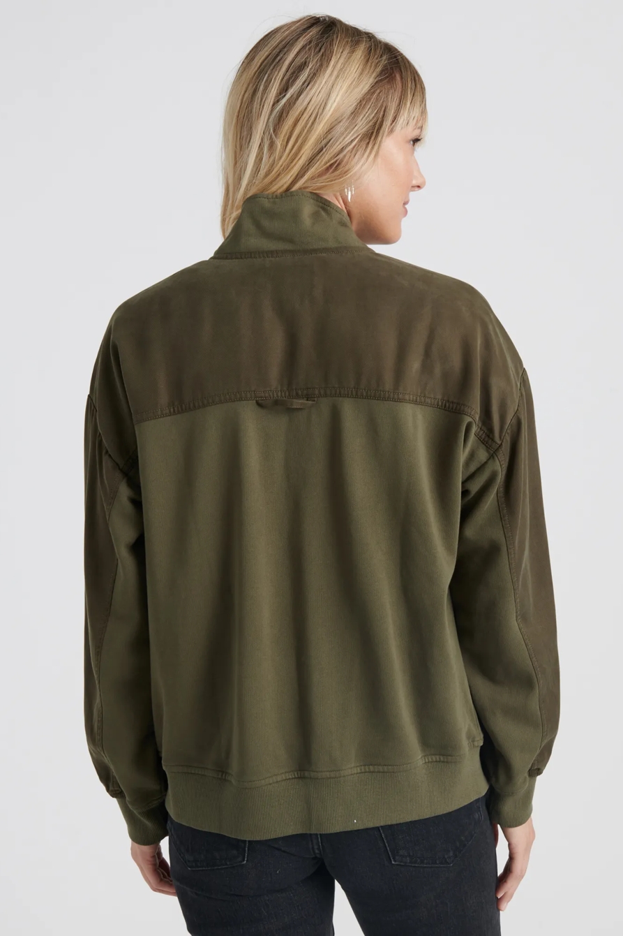 OVERSIZED BOMBER, image 4