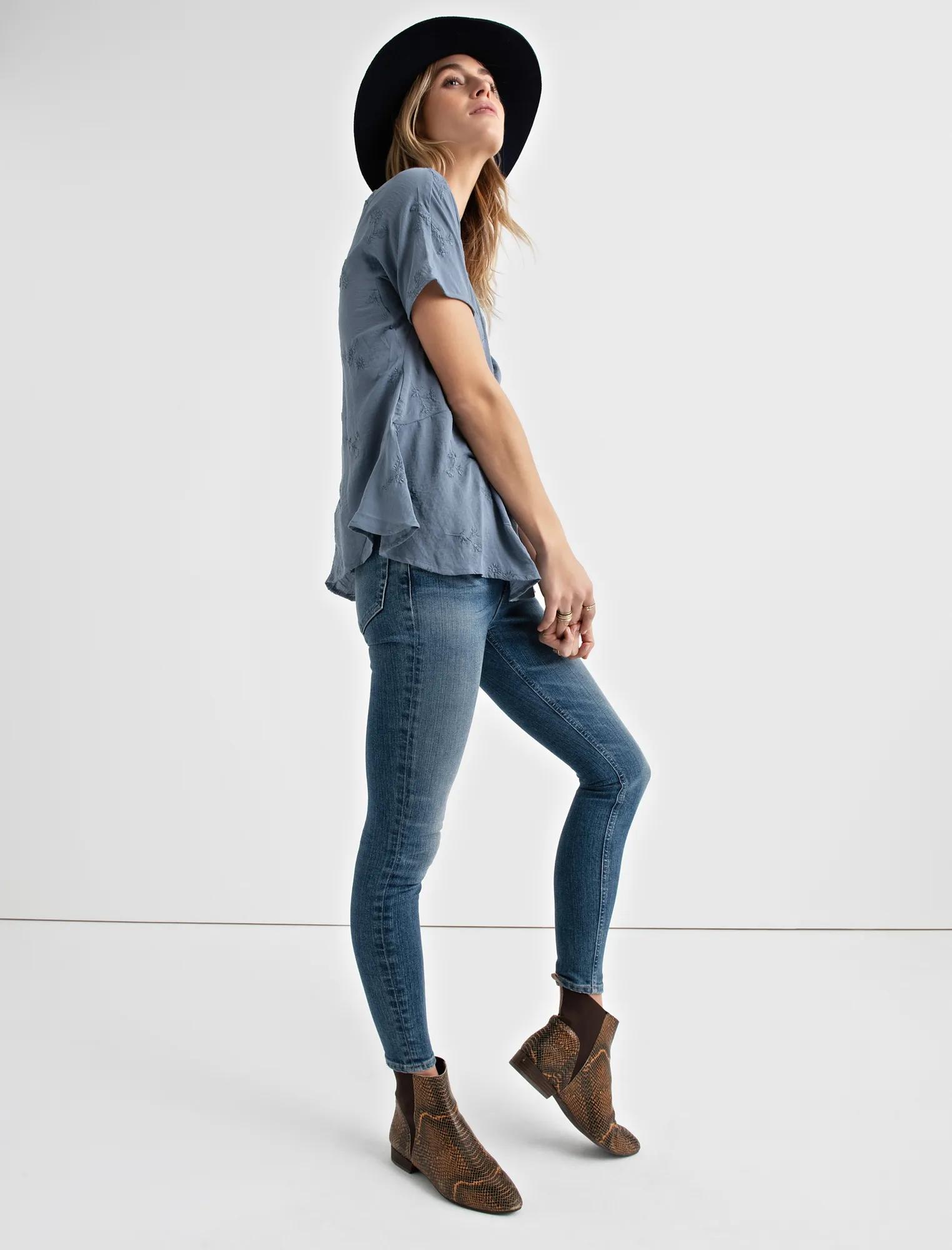 FLORAL EMBROIDERED TEE, image 2