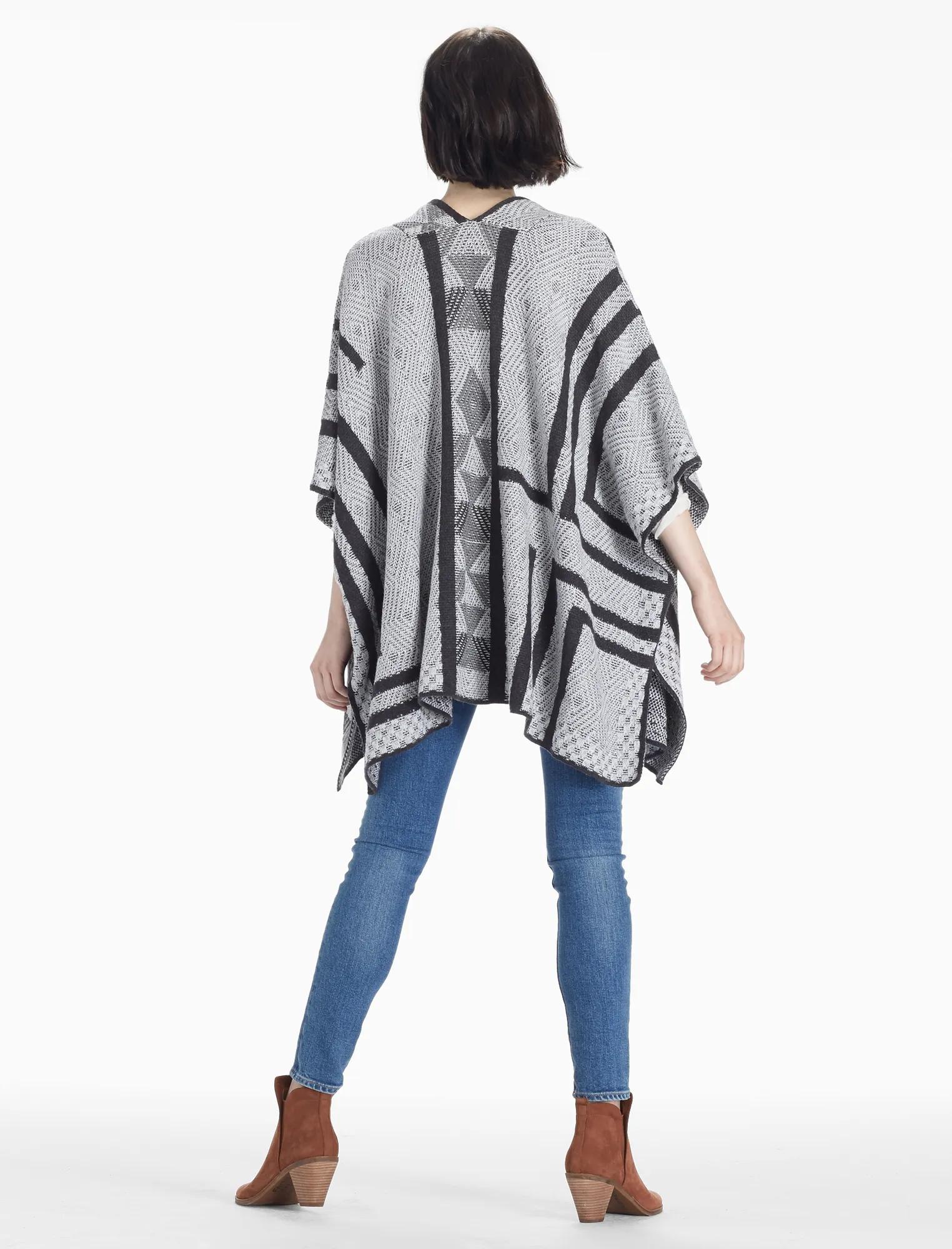INTARSIA PONCHO, image 3
