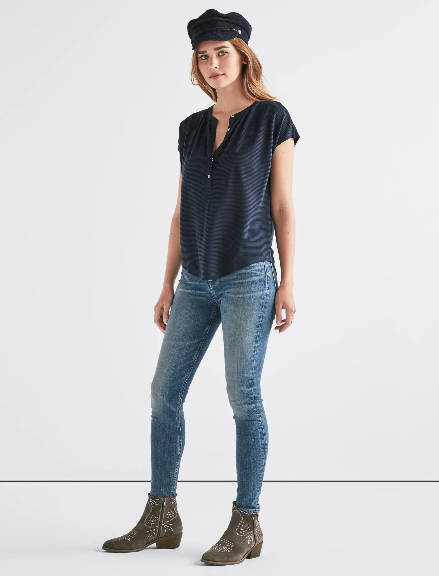 SHORT SLEEVE SHADOW STRIPE TOP, image 2
