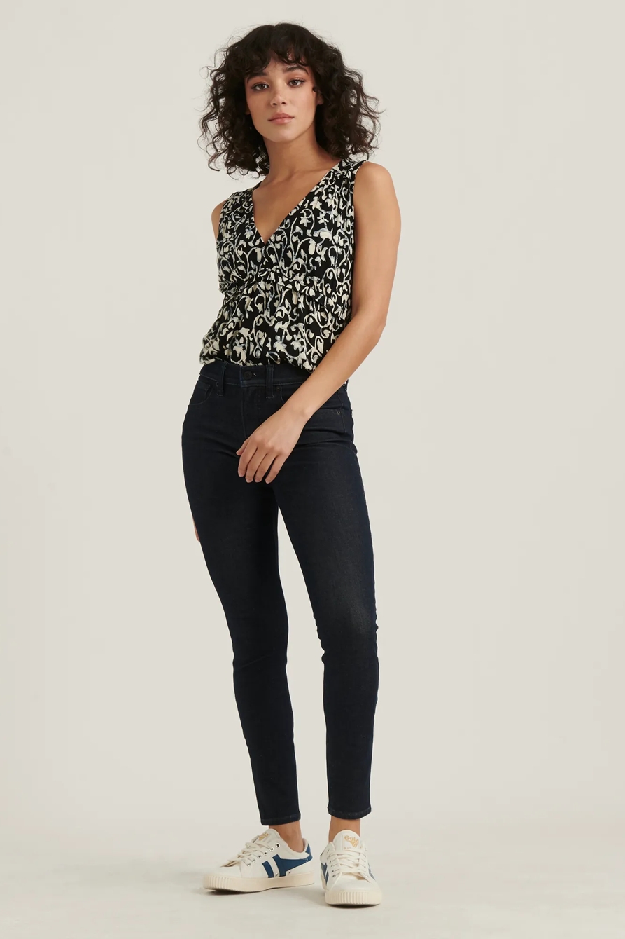 SLEEVELESS PEPLUM TOP, image 2