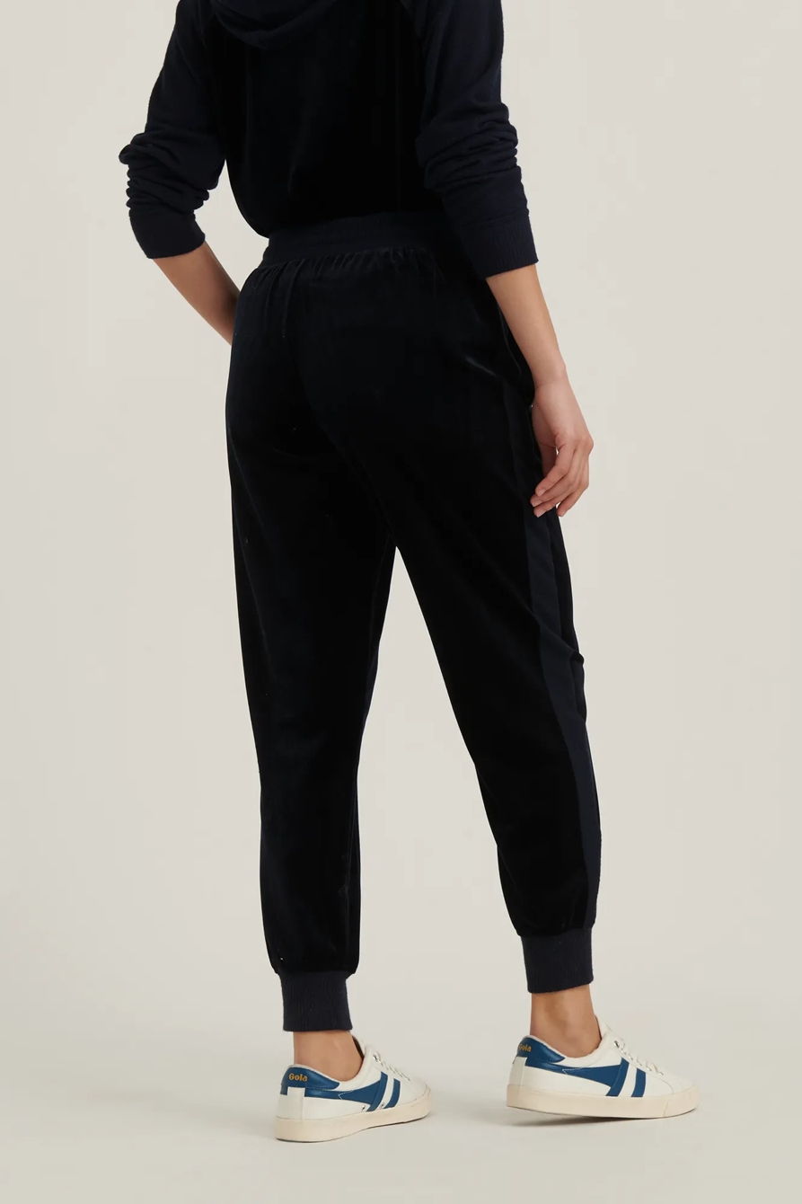 VELVET TRIM CLOUD JERSEY JOGGER, image 4