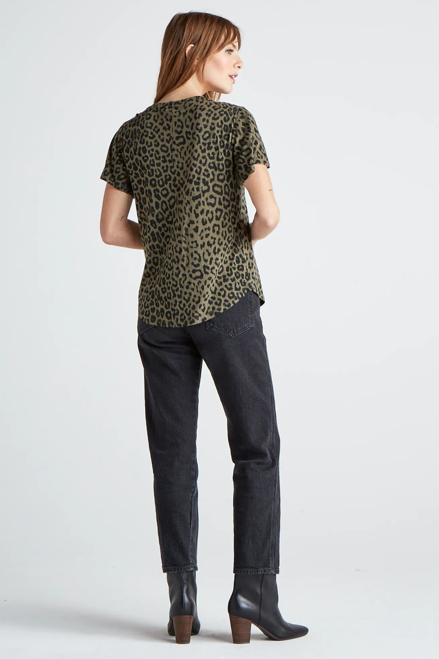 CHEETAH PRINT FLUTTER SLEEVE, image 3