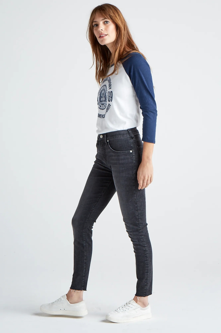 LUCKY CREST RAGLAN TEE, image 2