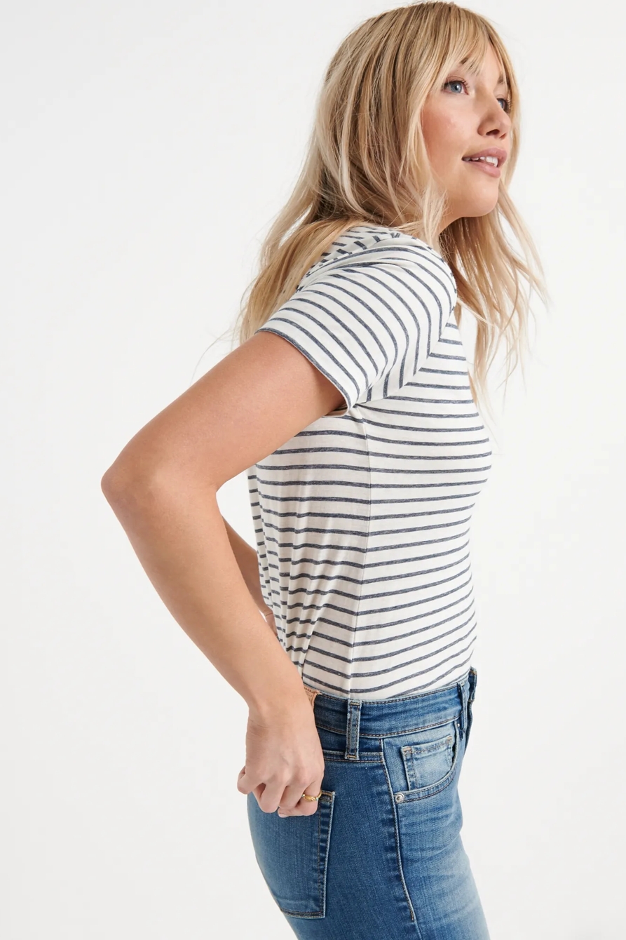 Venice V Neck, image 2