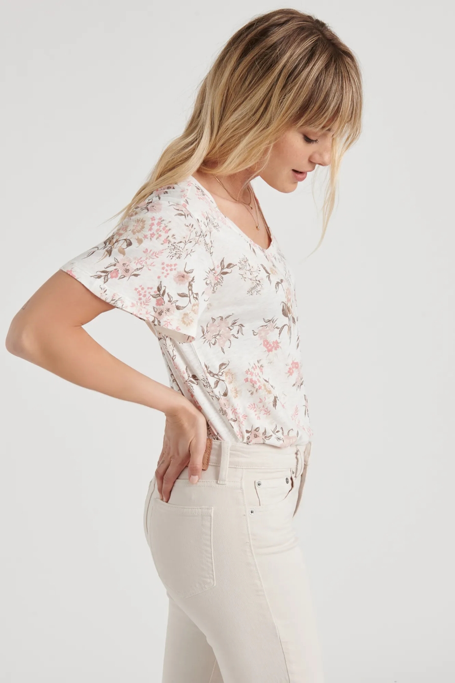 FLUTTER SLEEVE FLORAL TEE, image 3