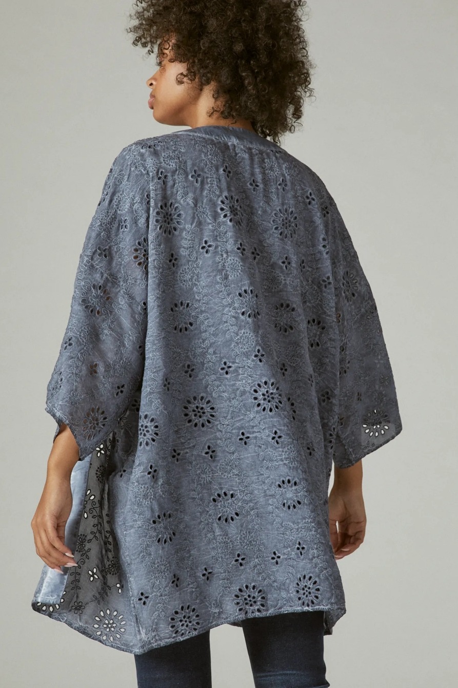 EYELET KIMONO, image 4