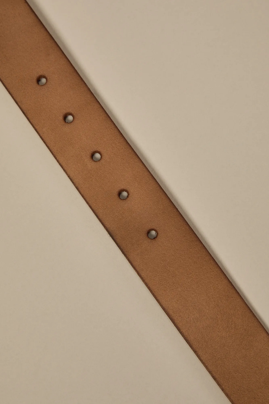 BUCKLE TAB LEATHER BELT, image 2