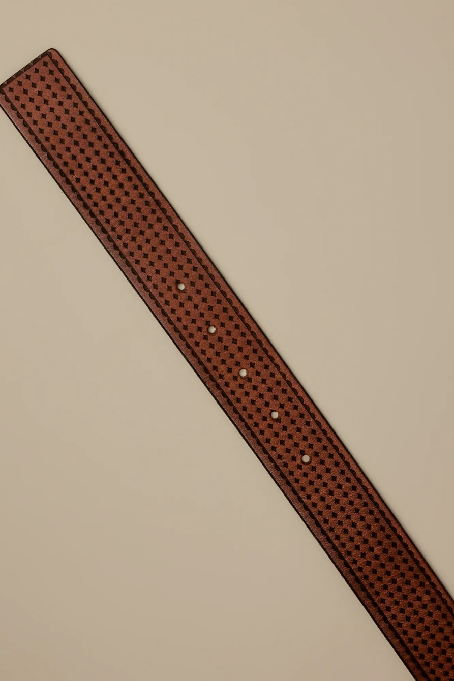 DIAMOND DEBOSSED LEATHER BELT, image 2