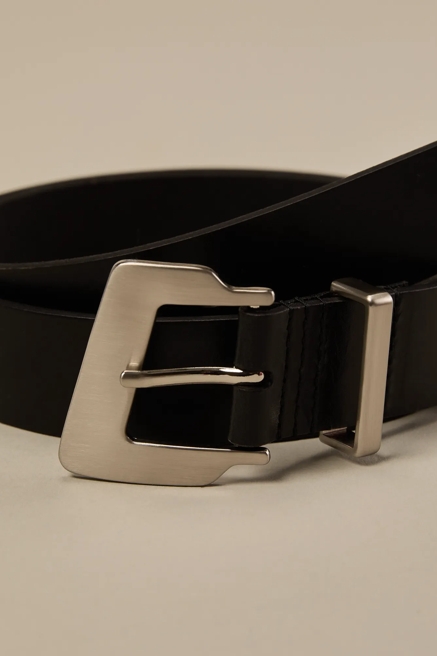 ASYMETRICAL LEATHER BELT, image 3
