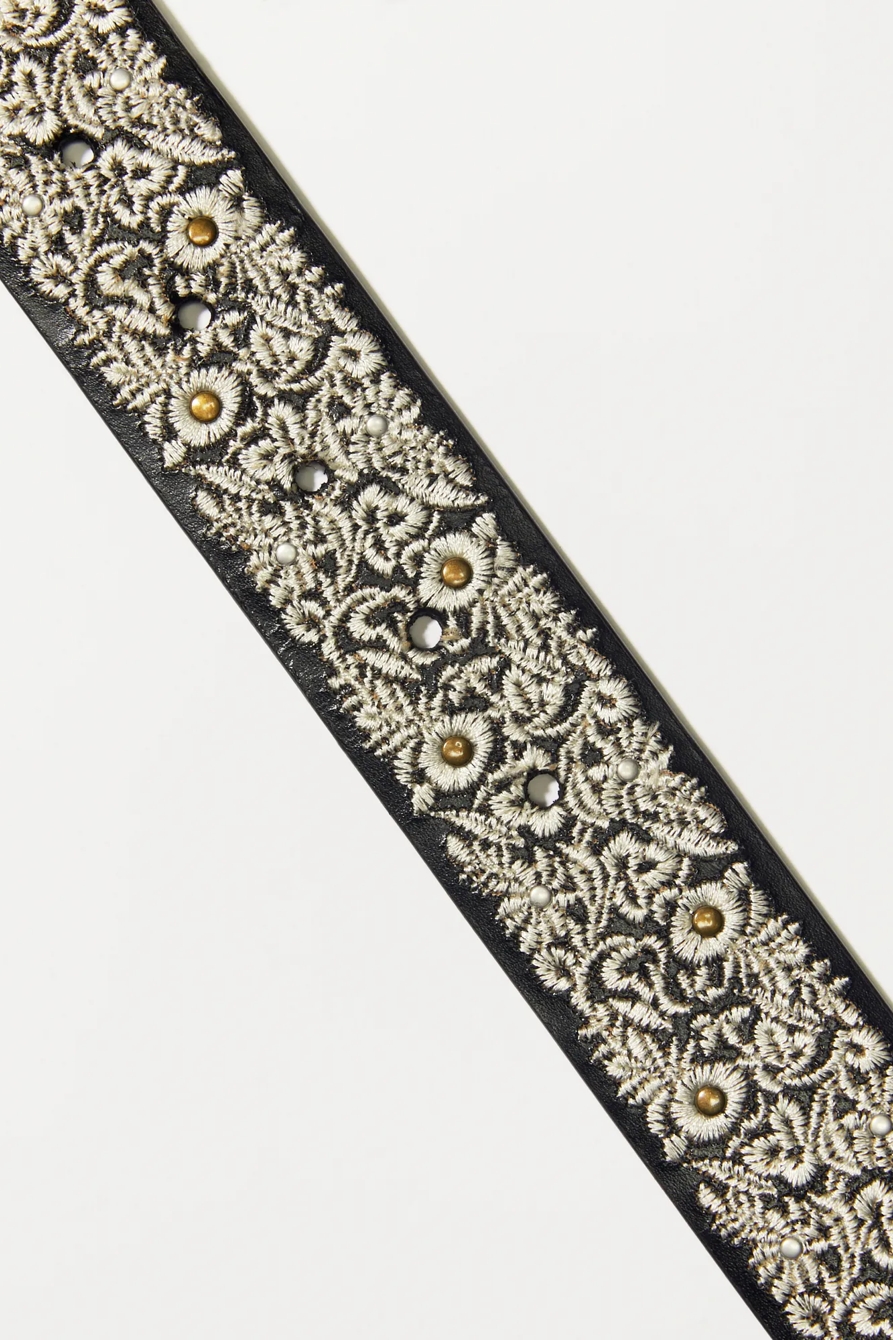 ALL OVER FLORAL EMBROIDERED, image 2
