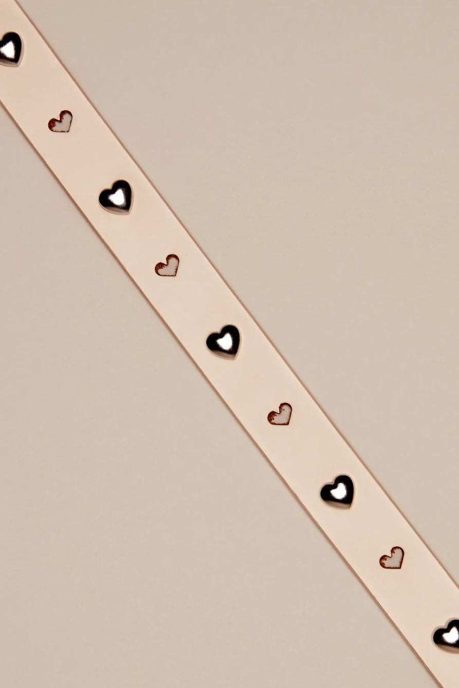 WHITE CUTOUT HEART BELT, image 2