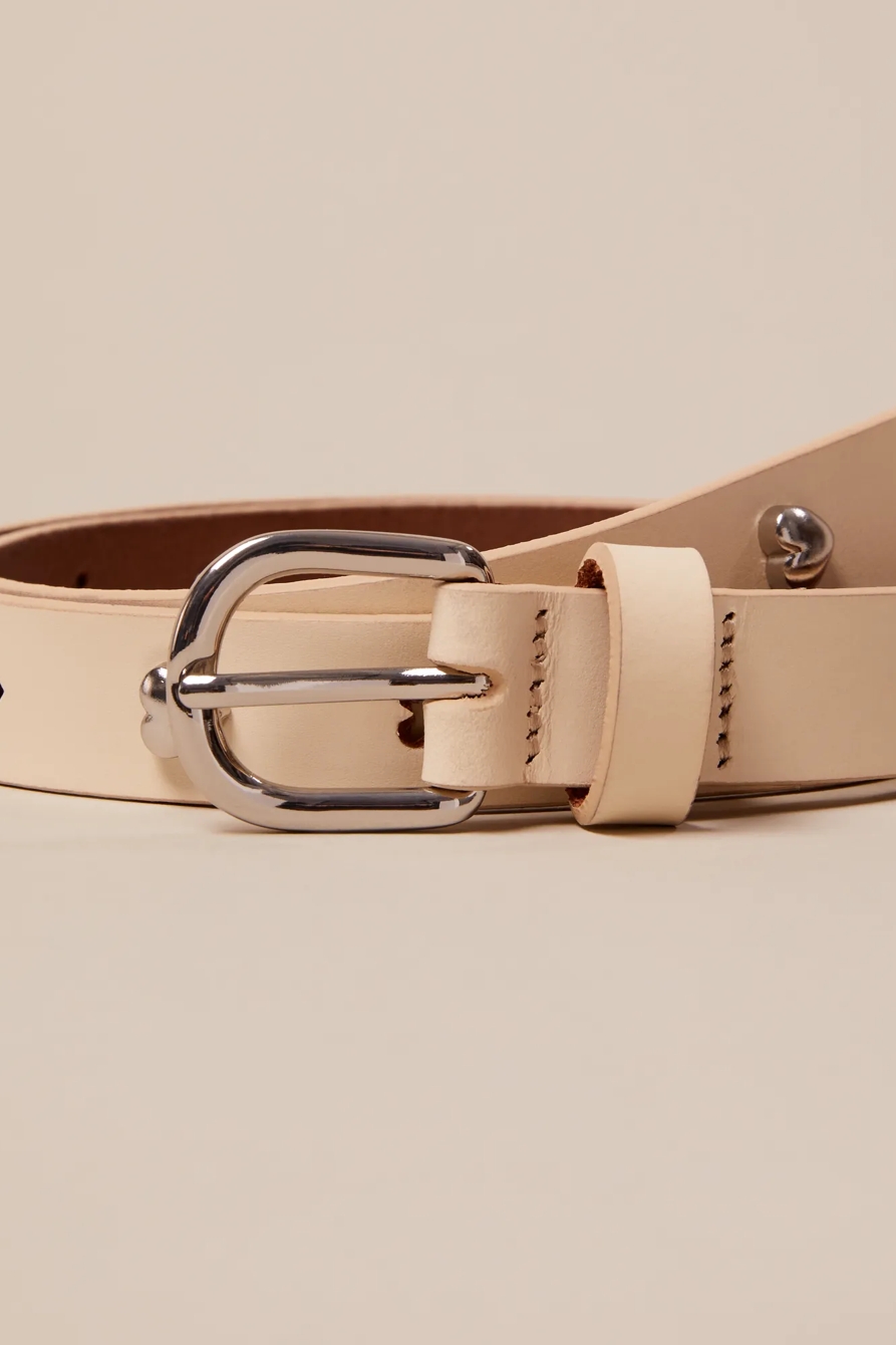 WHITE CUTOUT HEART BELT, image 3