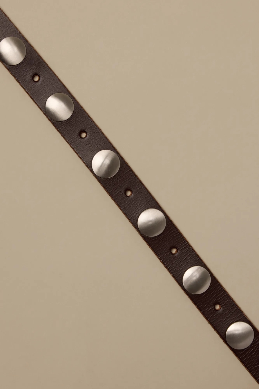 LEATHER BELT WITH OVERSIZED STUDDS, image 2