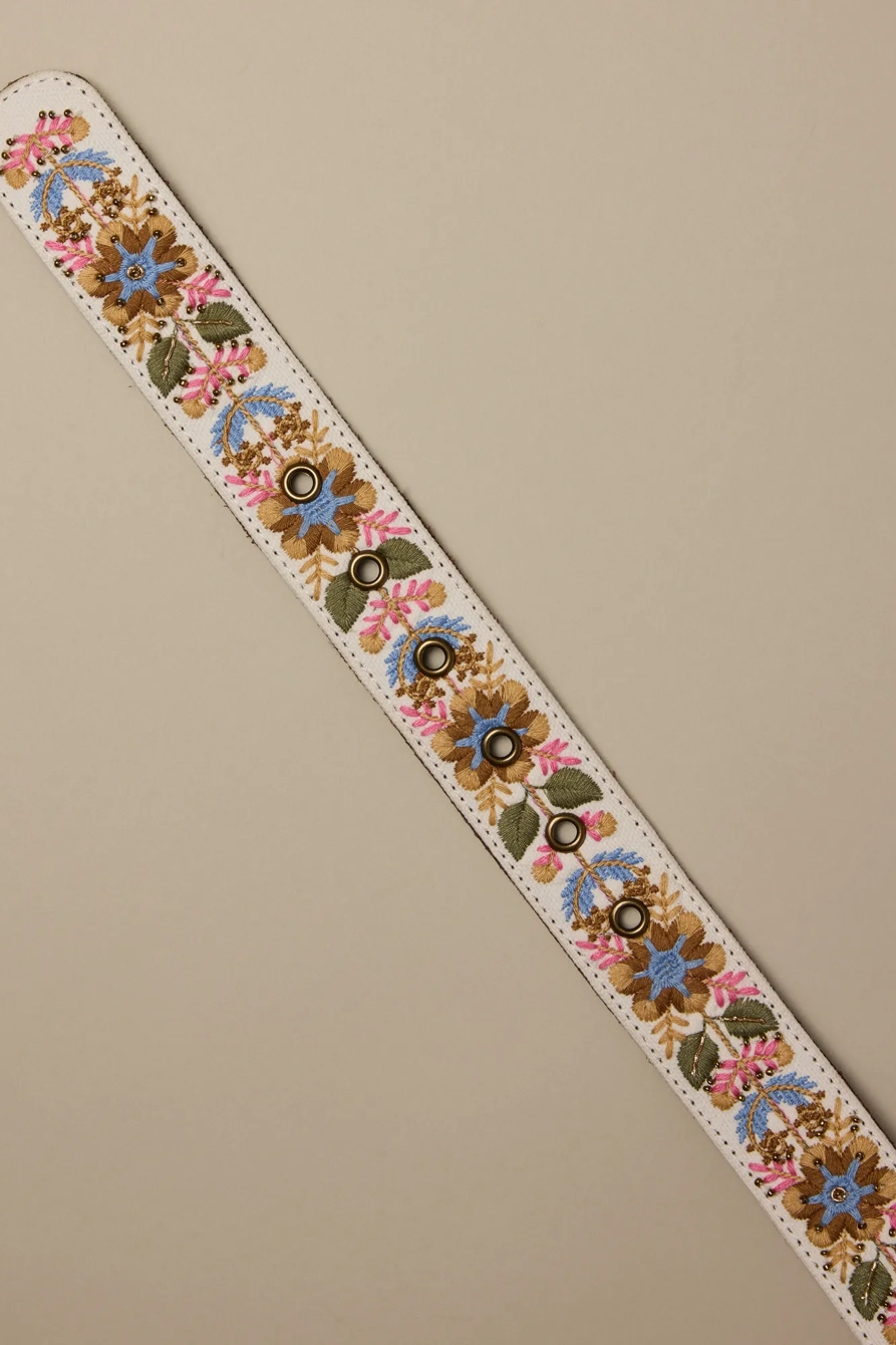 EMBROIDERED BEAD BELT, image 2