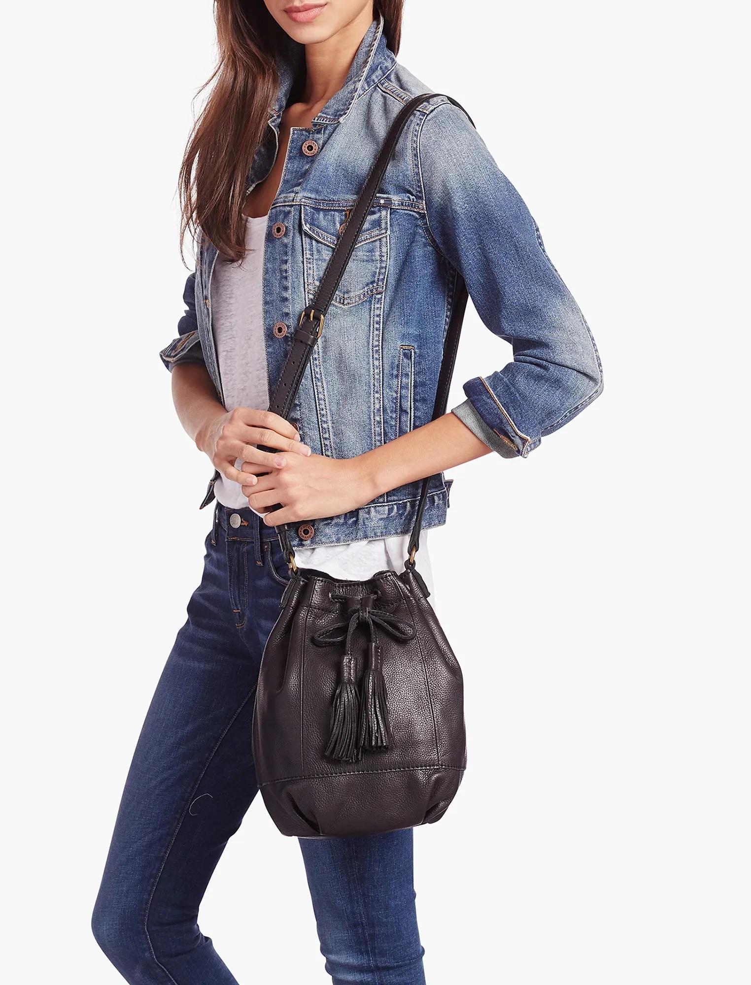HARPER BUCKET BAG, image 2