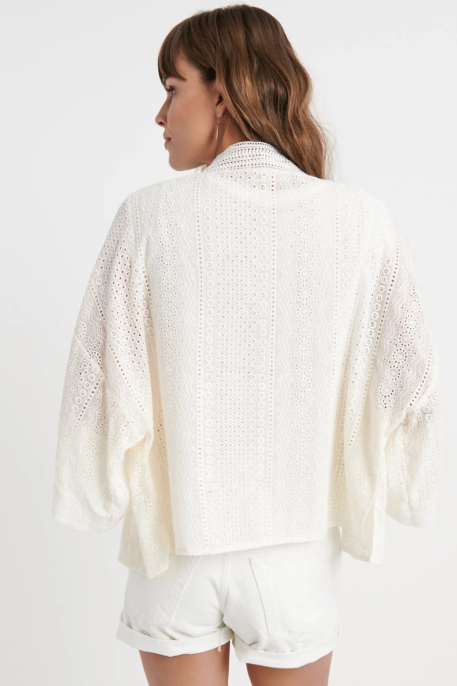 EMBROIDERED EYELET SHORT KIMONO, image 3