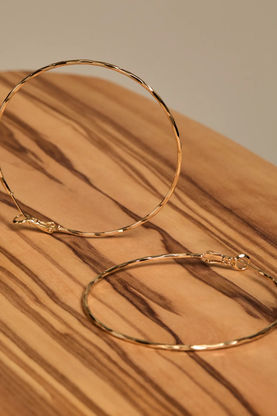 HAMMERED HOOP EARRING, image 2