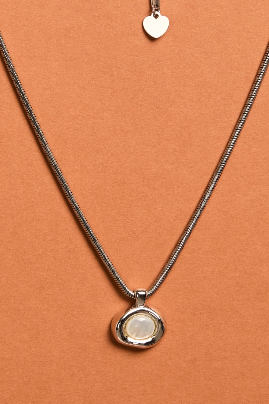 SILVER  PEARL PENDANT NECKLACE, image 2